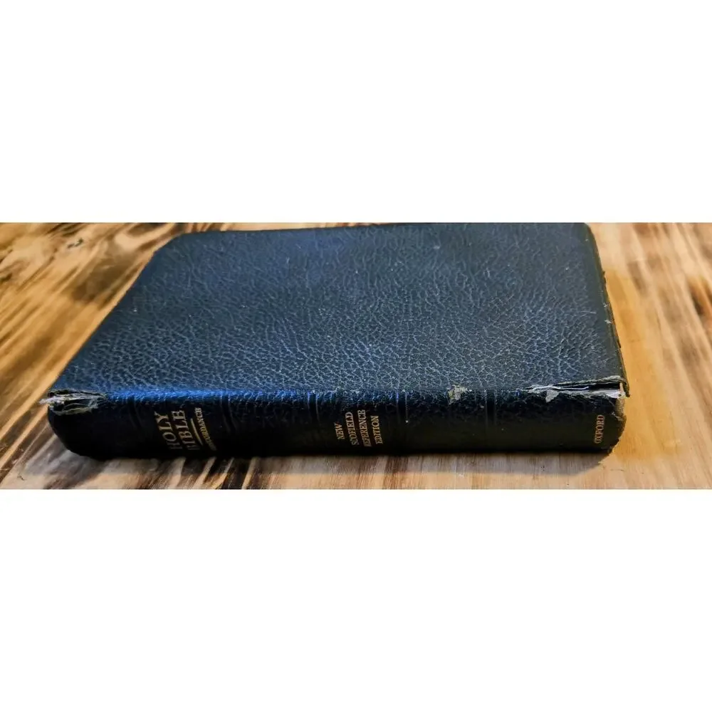 Holy Bible Old And New Testament Vintage Softcover Reference Edition Estate Find - Picture 2 of 10
